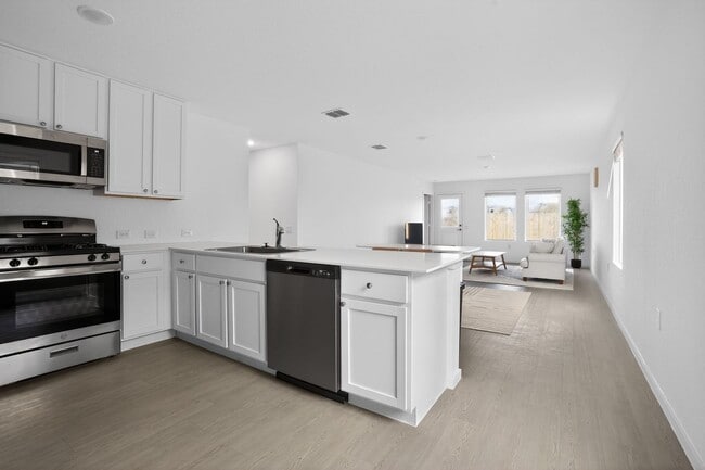 Photo - Private Master Suite for Rent – 5 Minutes from Texas A&M–San Antonio!