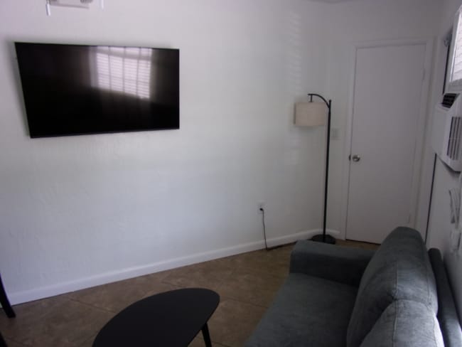 101 Caloosa St Unit 3