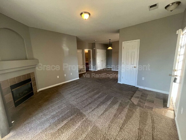 Photo - 3370 Boulder Cir Unit 104