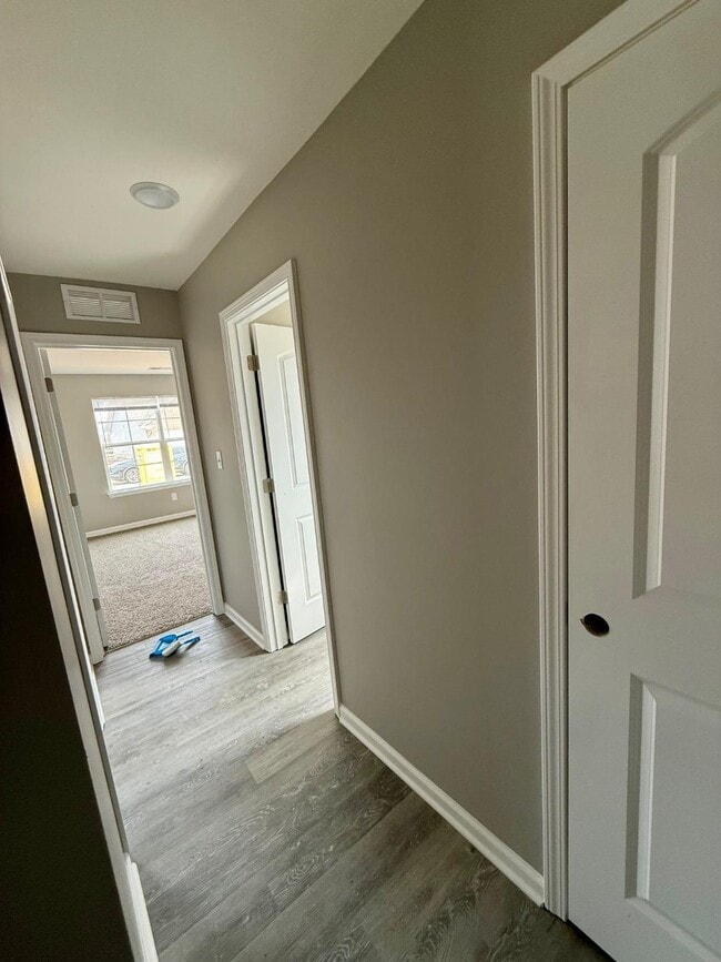 Photo - 203 Jared Parker Wy