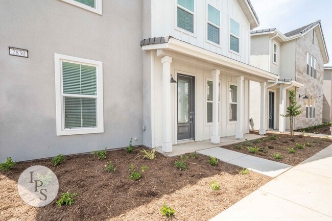 Building Photo - ‘Brambles’ Copper & Willow Home, 3BR/2.5BA, Built 2022 - With Solar!