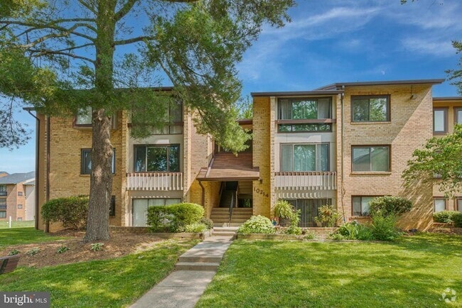 Building Photo - 10214 Bushman Dr Unit 114 Rental
