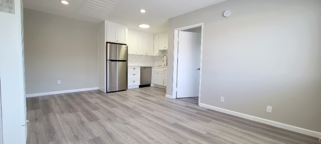 Building Photo - 1818 N New Hampshire Ave Rental