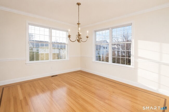 Photo - 129 Park St