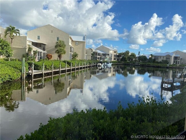 Building Photo - 3901 SE St Lucie Blvd Unit D-29