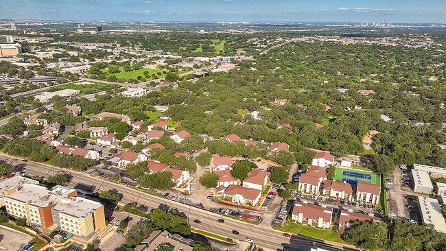 DJI_20260617173742_0676_D - Deer Oaks Apartments