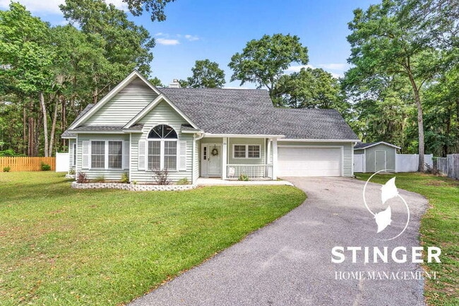 Building Photo - 26 Lucerne Ave