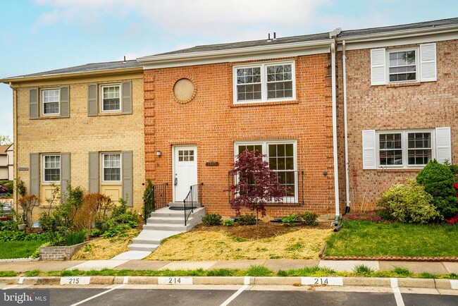 Photo - 4503 King Edward Ct Townhome