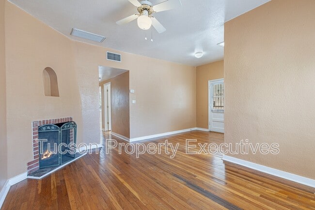 1220 N Olsen Ave