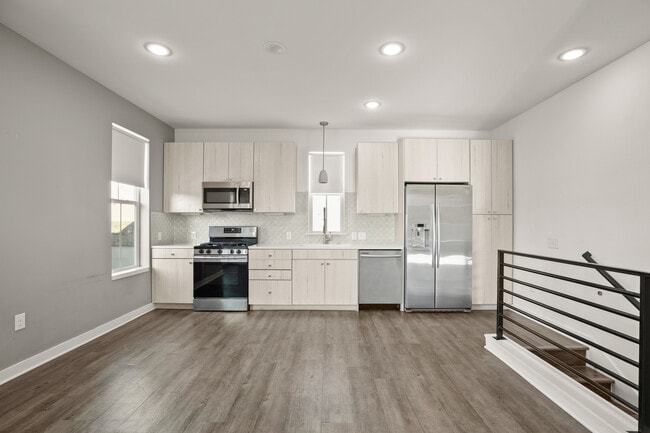 Photo - 2624 Metcalfe Rd