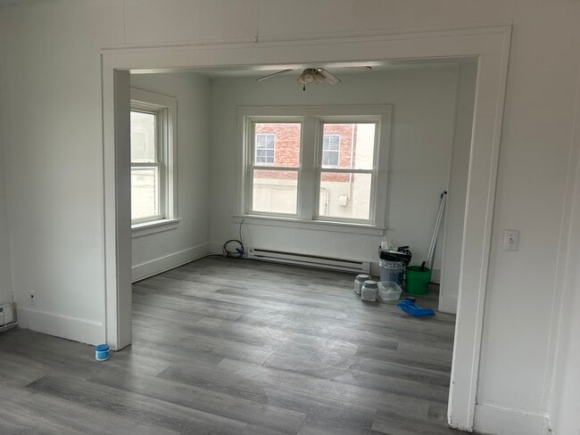 Photo - 17-19 W 2nd St Unit 3