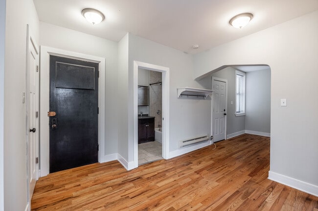 Photo - 4409 N Wolcott Ave Unit A2