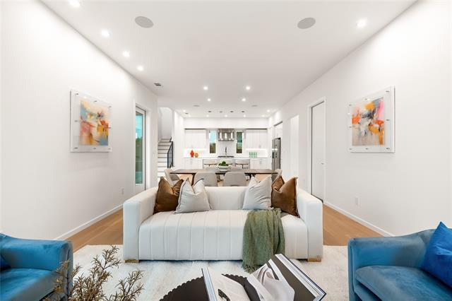 Photo - 828 McBroom St