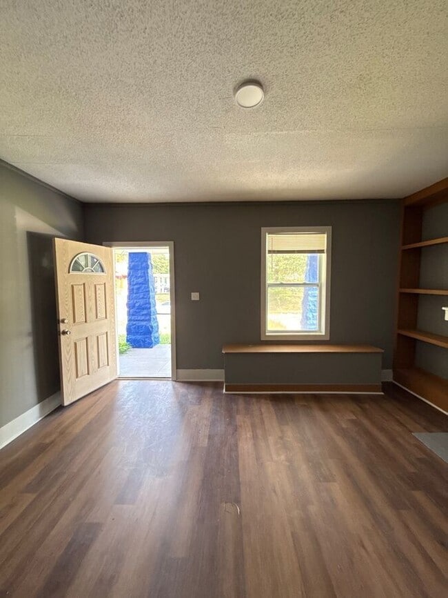 Photo - 1547 E McLemore Ave