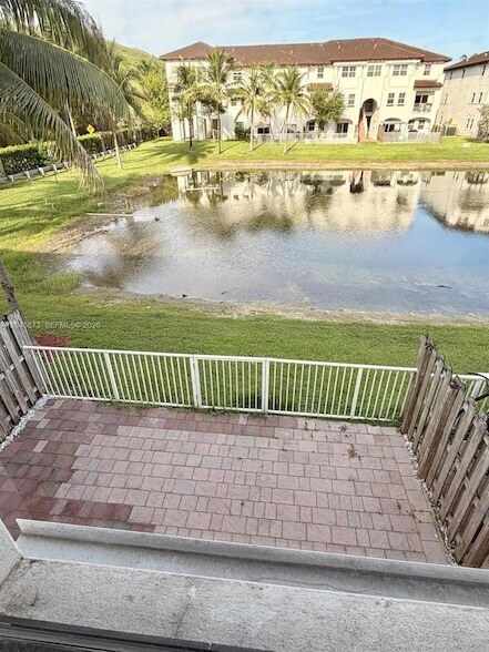 8965 NW 98th Ave