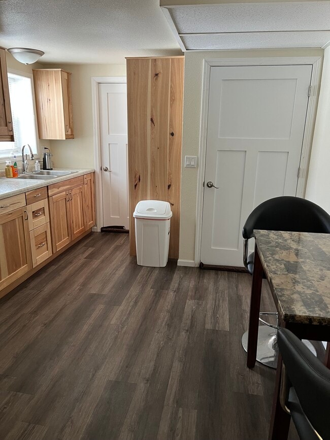 Photo - 119 Oxford S St Unit #4