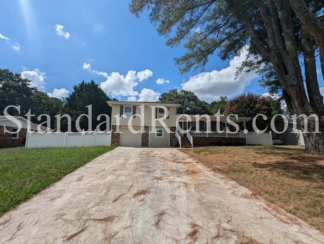 Building Photo - 2591 Kings Cir NW Rental