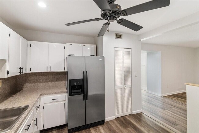 Photo - 5100 SW 41st St Unit 3FL-321