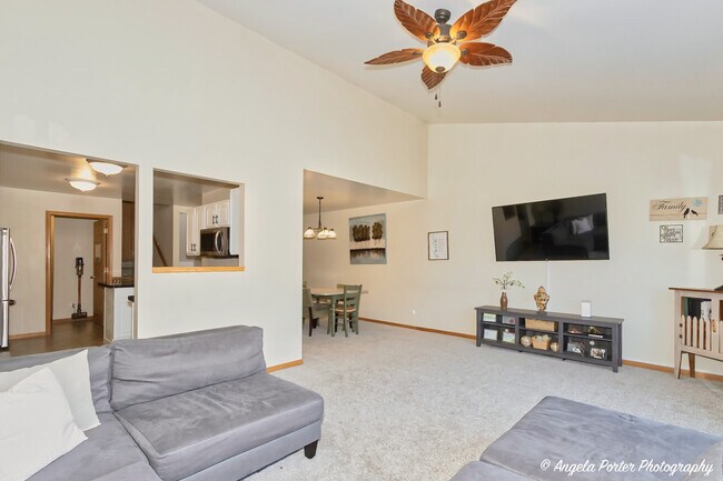 Photo - 5850 Fieldstone Trail