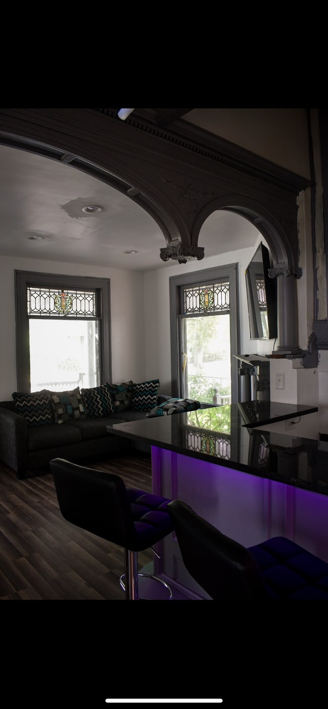 Photo - 171 Chapin St Unit 1