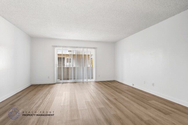 1458 Marine Ave.