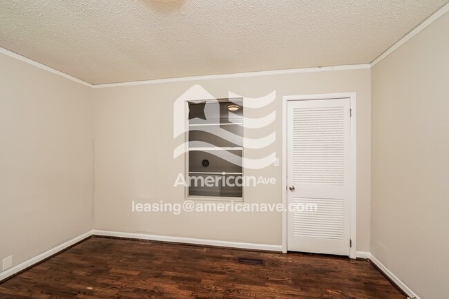 Photo - 2917 20th St N