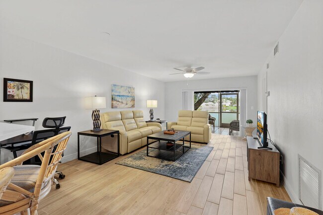 Photo - 840 Gulf Pavillion Dr