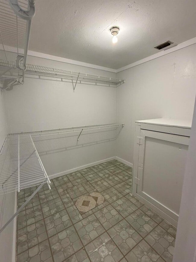 Photo - 3611 Elizabeth St