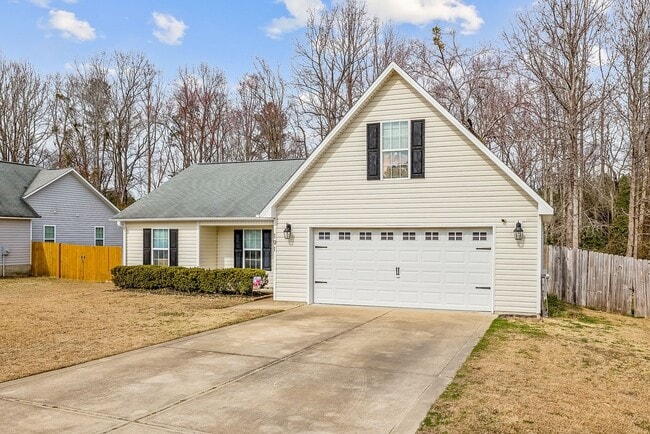 Photo - 3 Bedroom 2 bathroom w/ Big Bonus