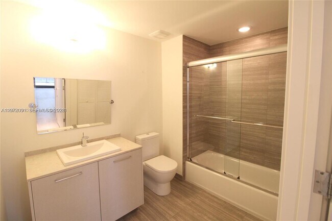 Photo - 1010 Brickell Ave Unidad 3509