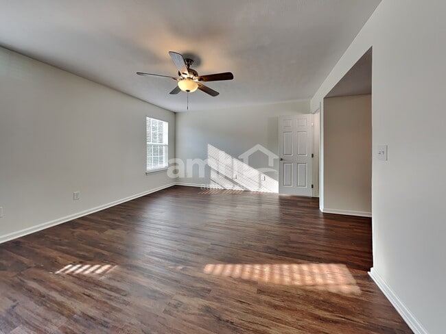 Photo - 5576 Shetland Ct