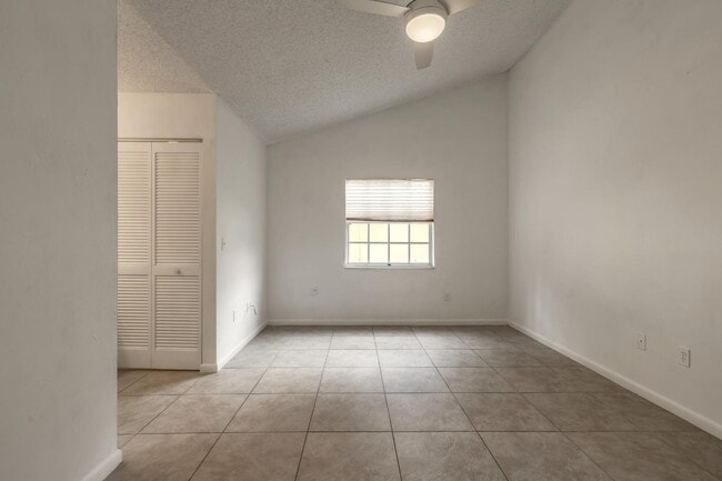 91 Wellwood Ln