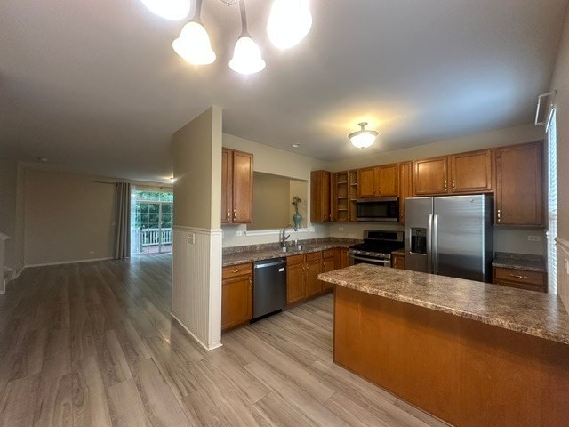 3376 Bradbury Cir