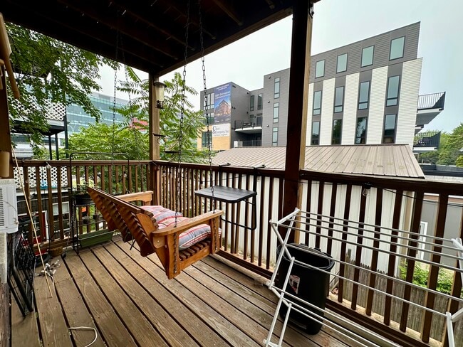 Building Photo - 4 Litchfield St Unit 3 Rental
