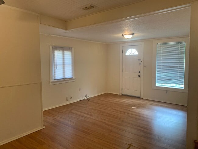 Photo - 1420 New York Ave
