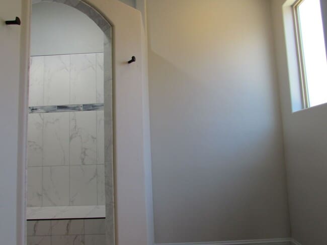 Photo - Beautify 3 bed 2 bath home!