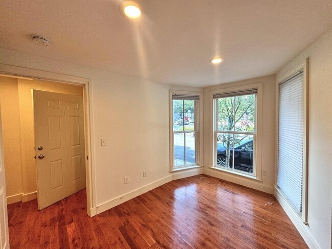 Photo - 50 Spring St Unit 1