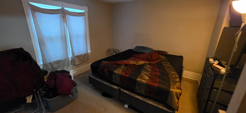 Photo - 994 Reaney Ave E