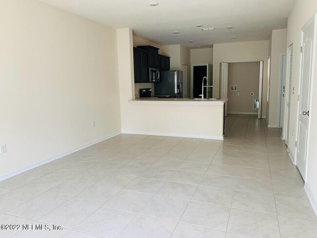 Photo - 7669 Legacy Trl