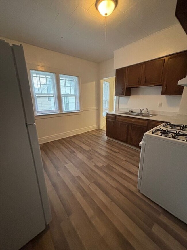 Photo - 620-22 Fellows Ave Unidad Apt 2