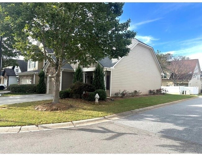 Photo - 140 Oakmont Dr