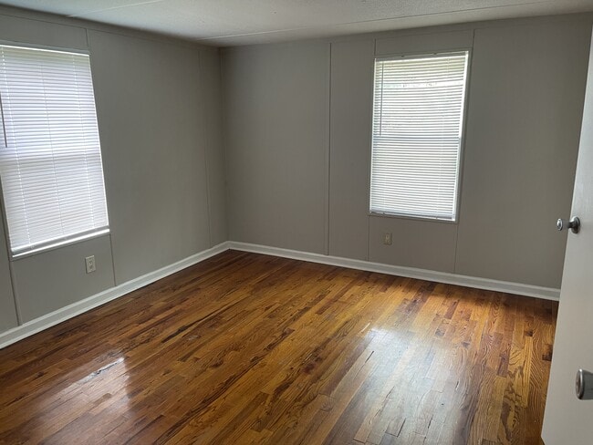 Photo - 1178 Cox Rd
