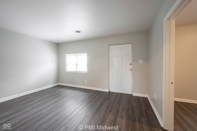 524 W 23rd St Unit 2