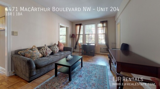 Photo - 4471 MacArthur Blvd NW Unit 204