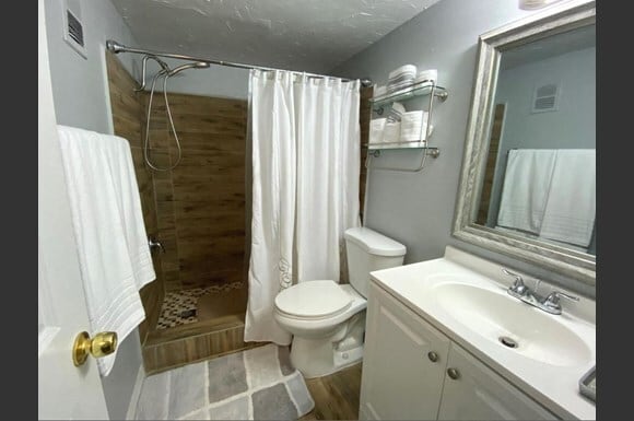 Photo - Hillview Apartments