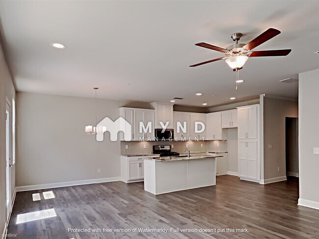 Photo - 4 br, 3.5 bath House - 114 Addison Way