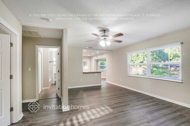 Photo - 411 Seffner Valrico Rd