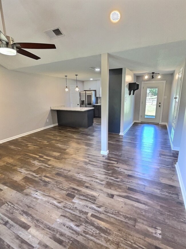 Photo - Beautifully Remodeled 3BD/2BA Home in Ocean Springs, MS