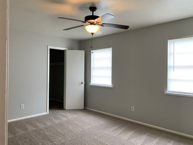 Photo - 805 Orleans Dr