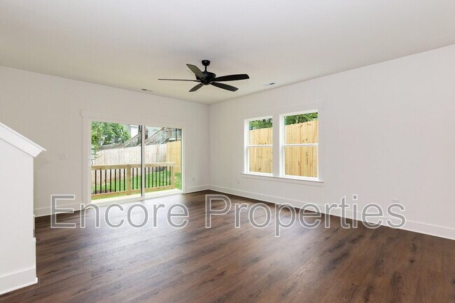 Photo - 1406 Gearwood Ave Unit A